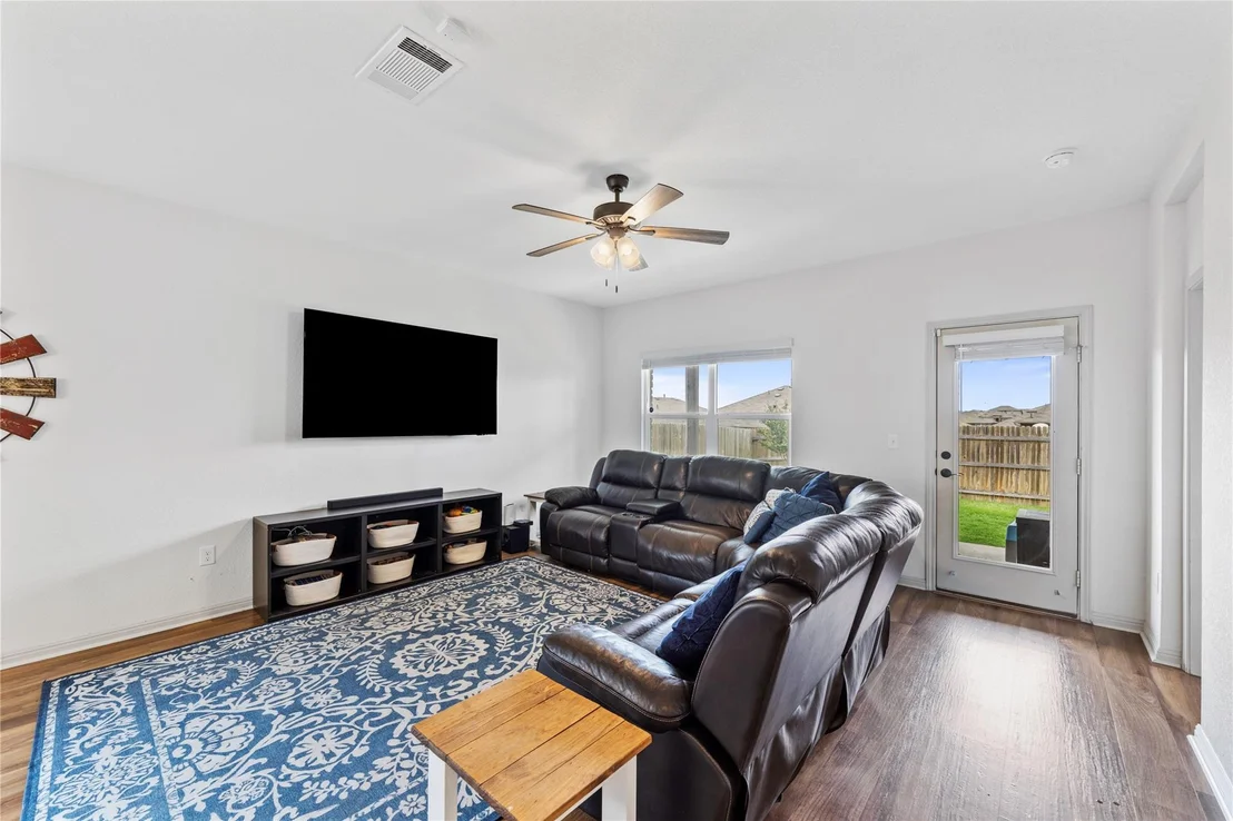 Photo of 717 Dubina Ave