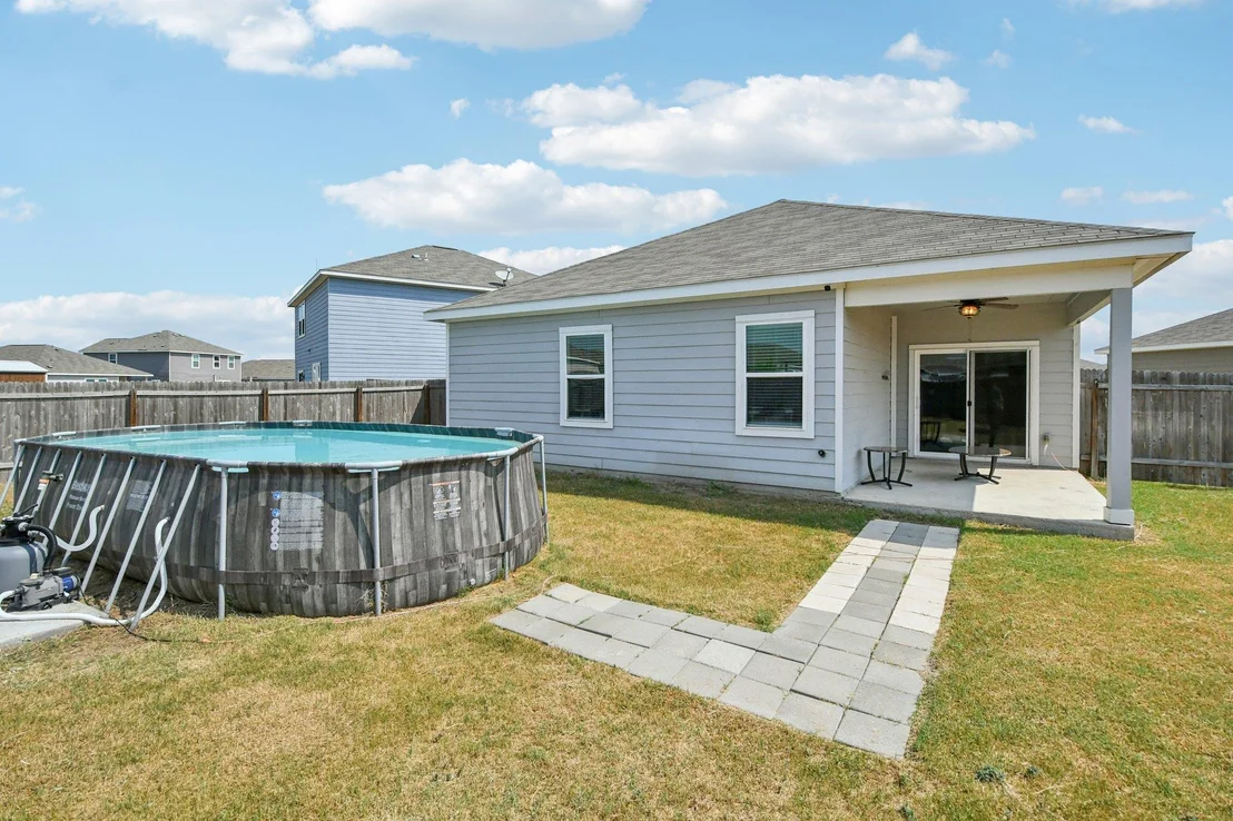 Photo of 370 Seneca LOOP