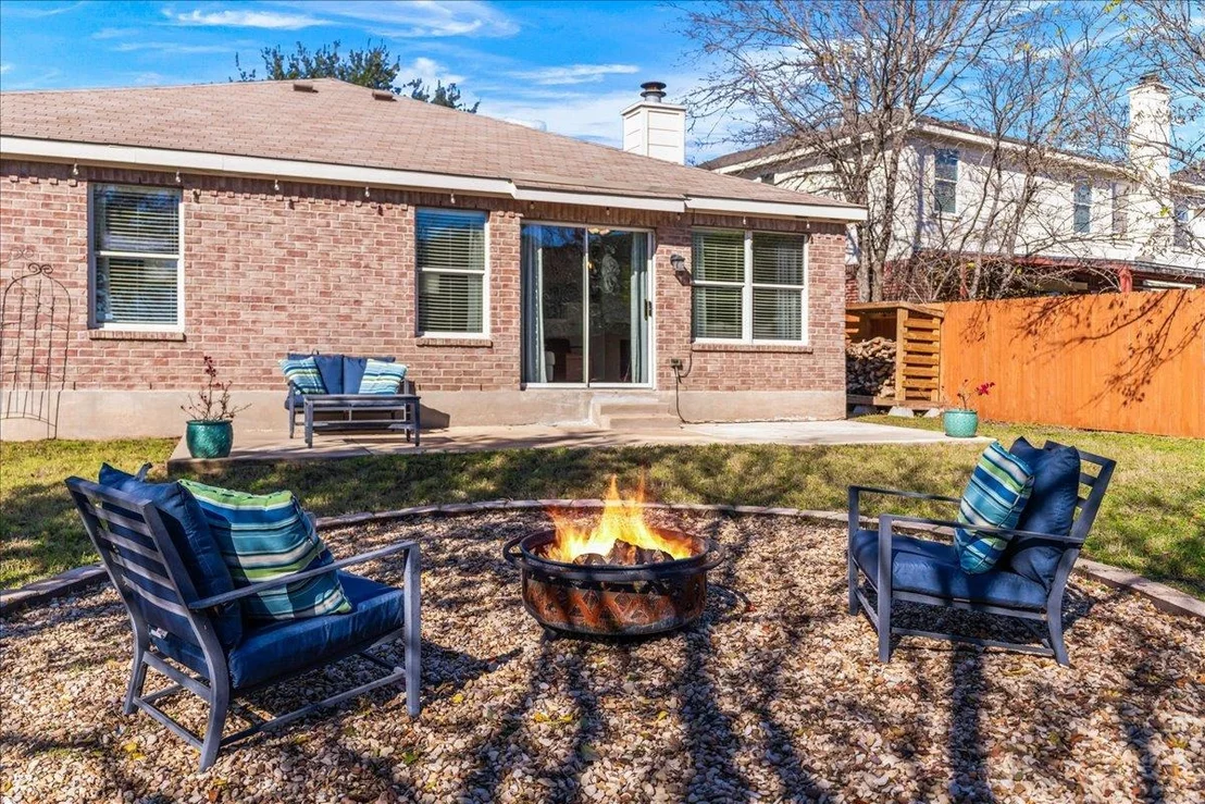 Photo of 15001 Lantern DR