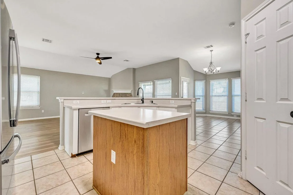 Photo of 214 River Park LN