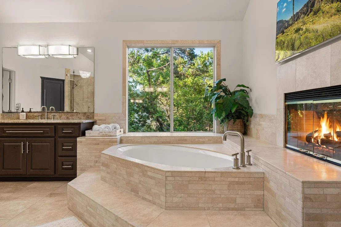 Photo of 15747 Booth CIR