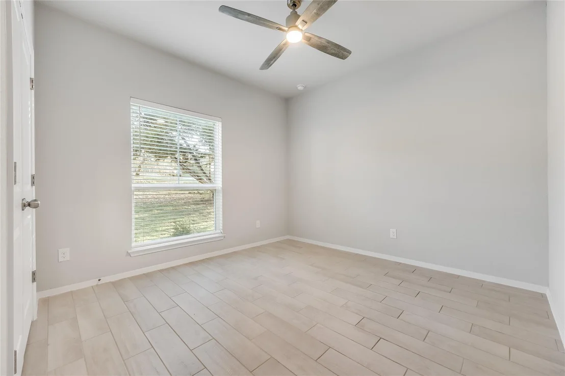 Photo of 21522 Horseshoe LOOP