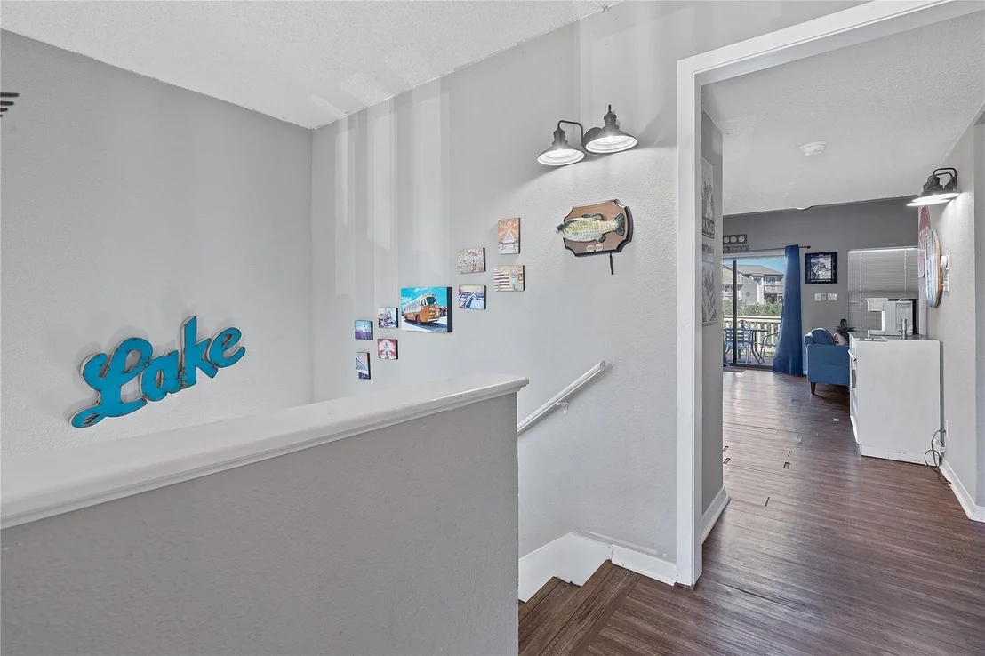 Photo of 111 Comanche PT
