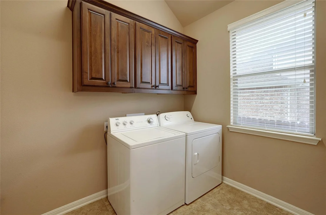 Photo of 2616 Hilltop Divide LN