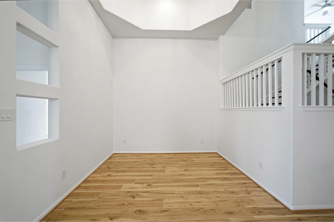 Photo of 359 Grey Leaf RD