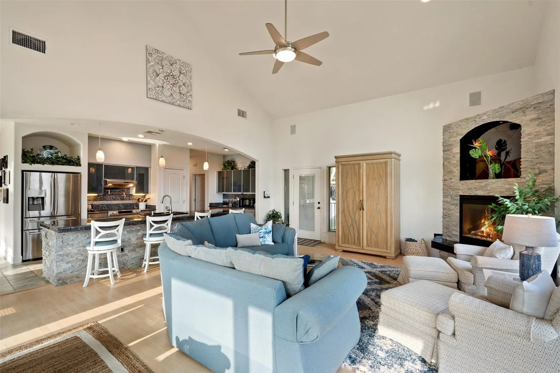 Photo of 11102 Hill Dr