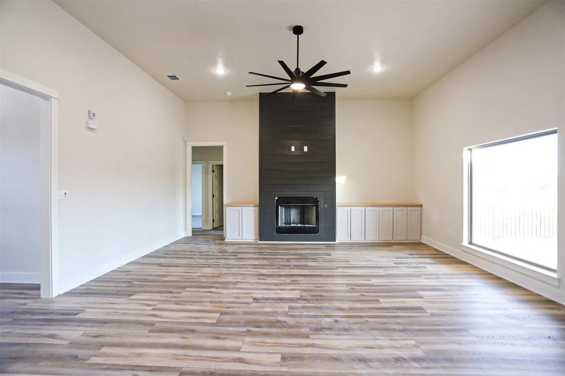 Photo of 1820 Dorian DR