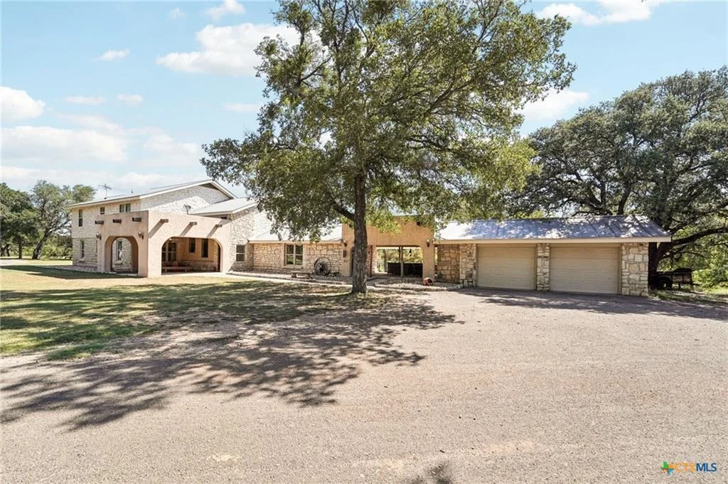 Photo of 190 Private Road 3011