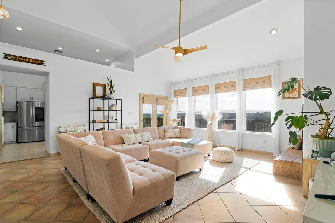 Photo of 403 Ridgewood DR