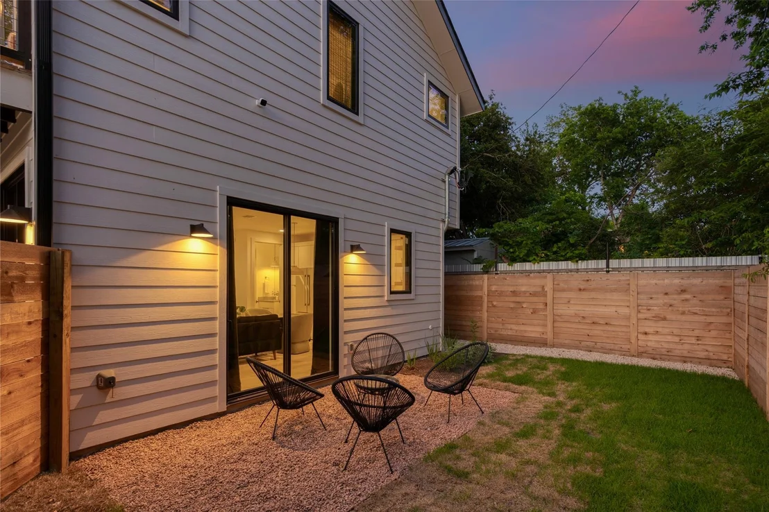 Photo of 87 Chalmers Ave