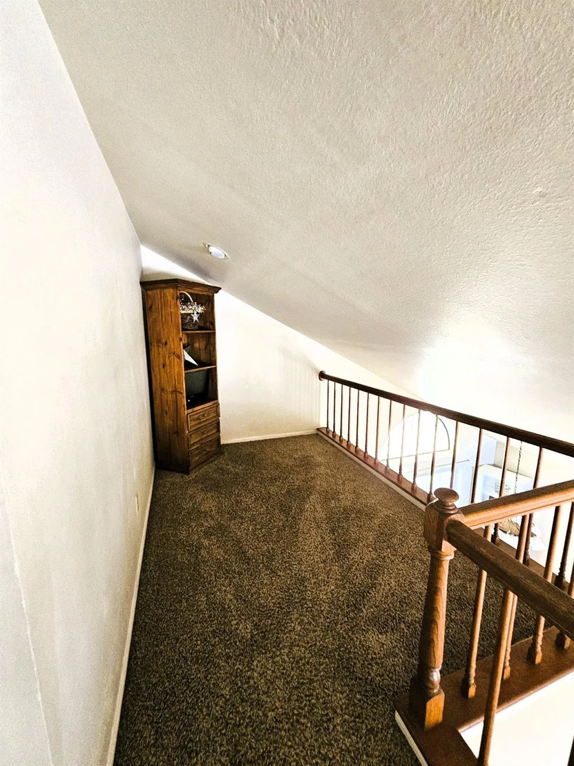 Photo of 1202 Bowen Ave