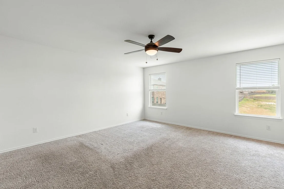Photo of 1232 Adam LN