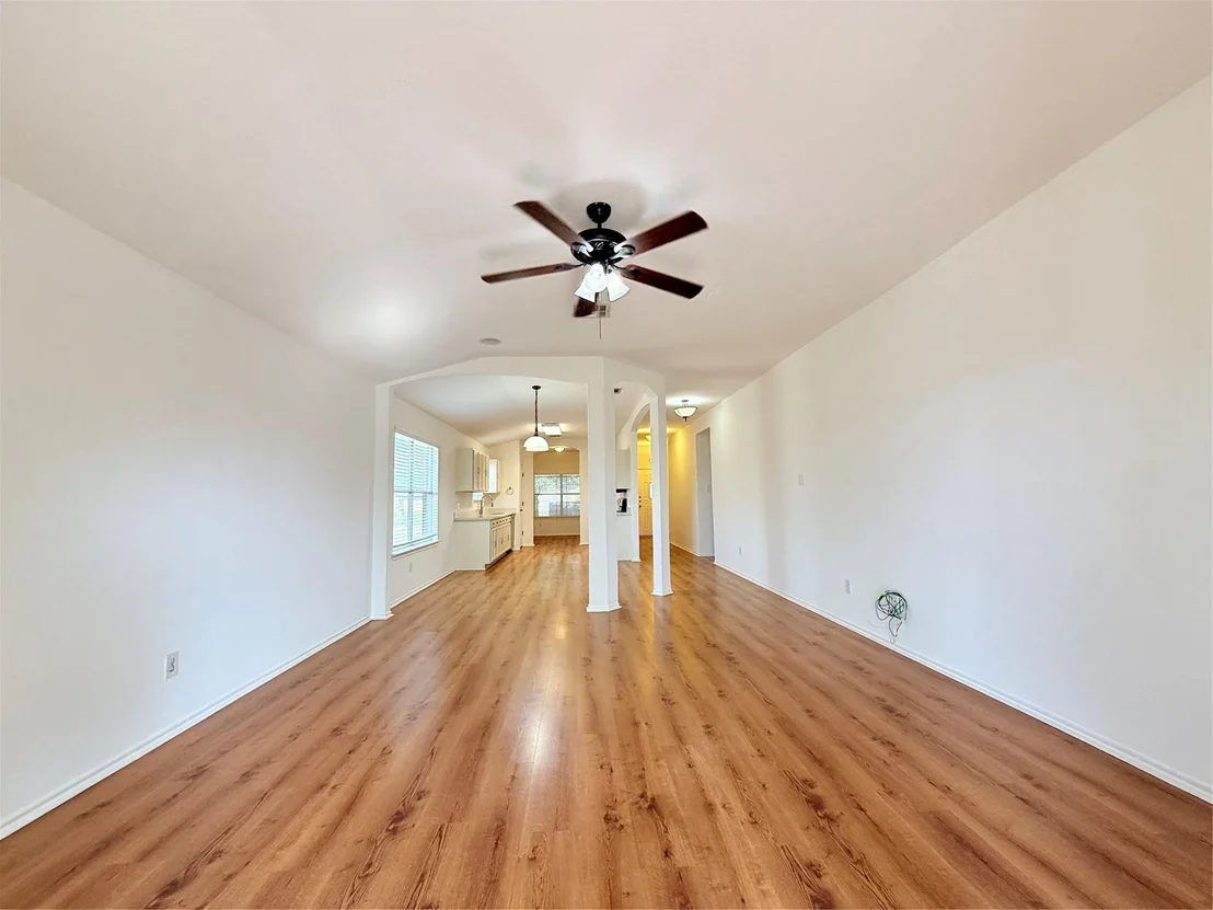 Photo of 105 Carol Ave