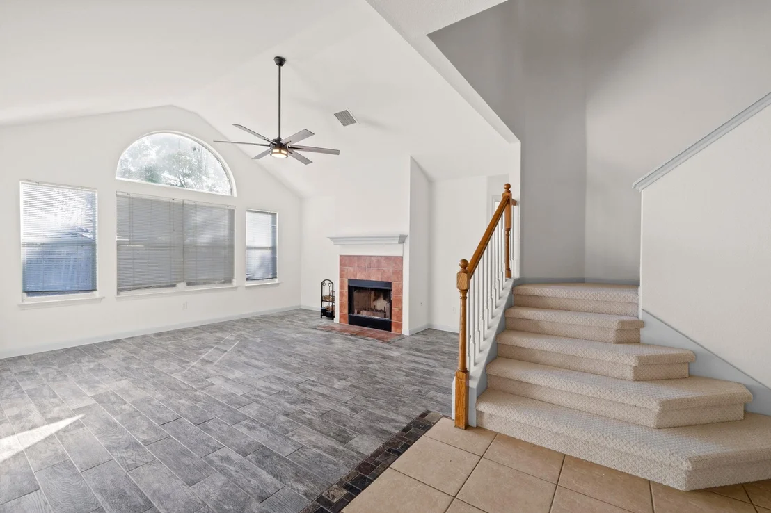 Photo of 202 E Custers Creek BND