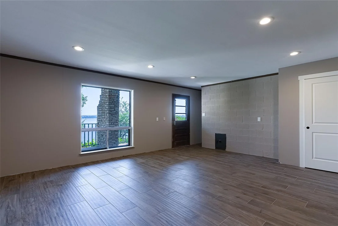 Photo of 18106 Travis CIR