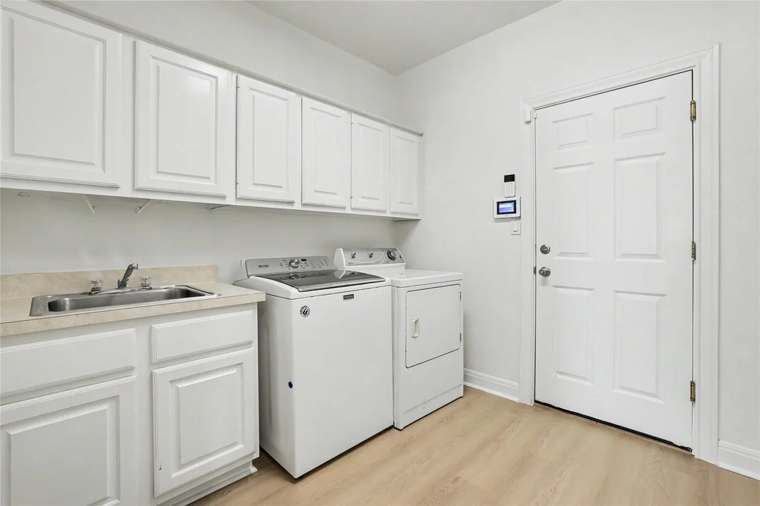 Photo of 38 Tiburon DR