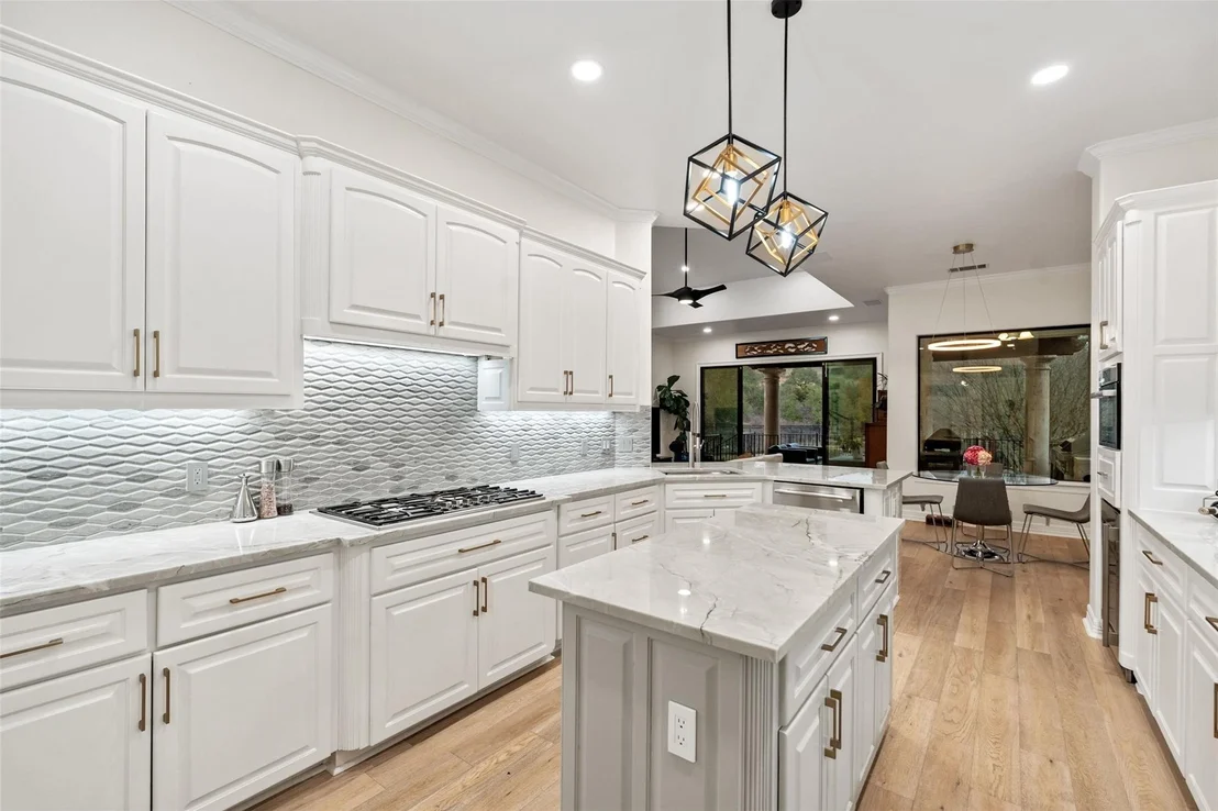 Photo of 3979 River Place BLVD