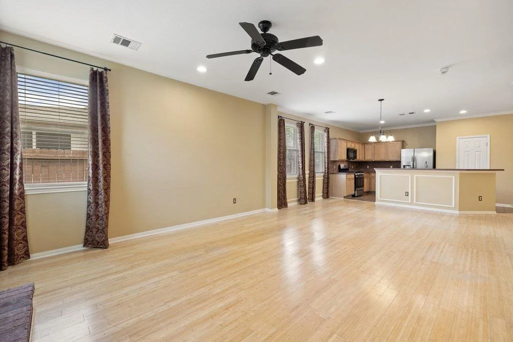 Photo of 347 Spring DR