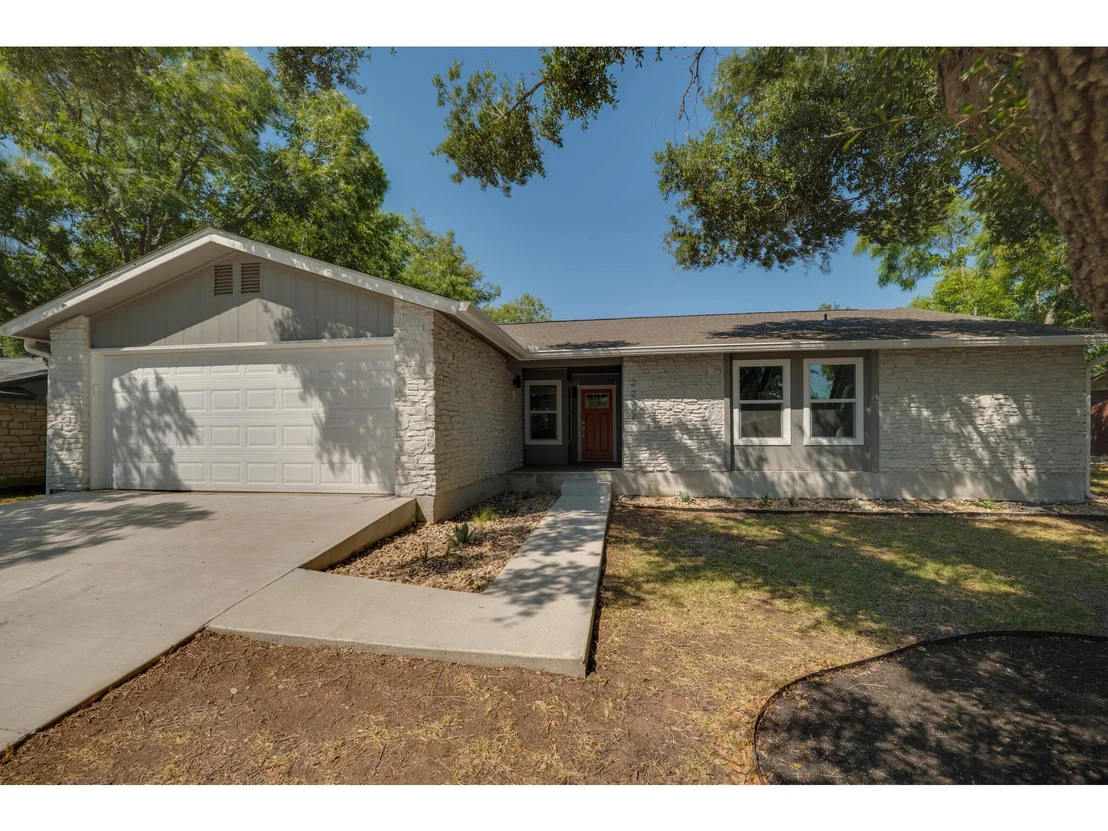Photo of 2202 Donna DR