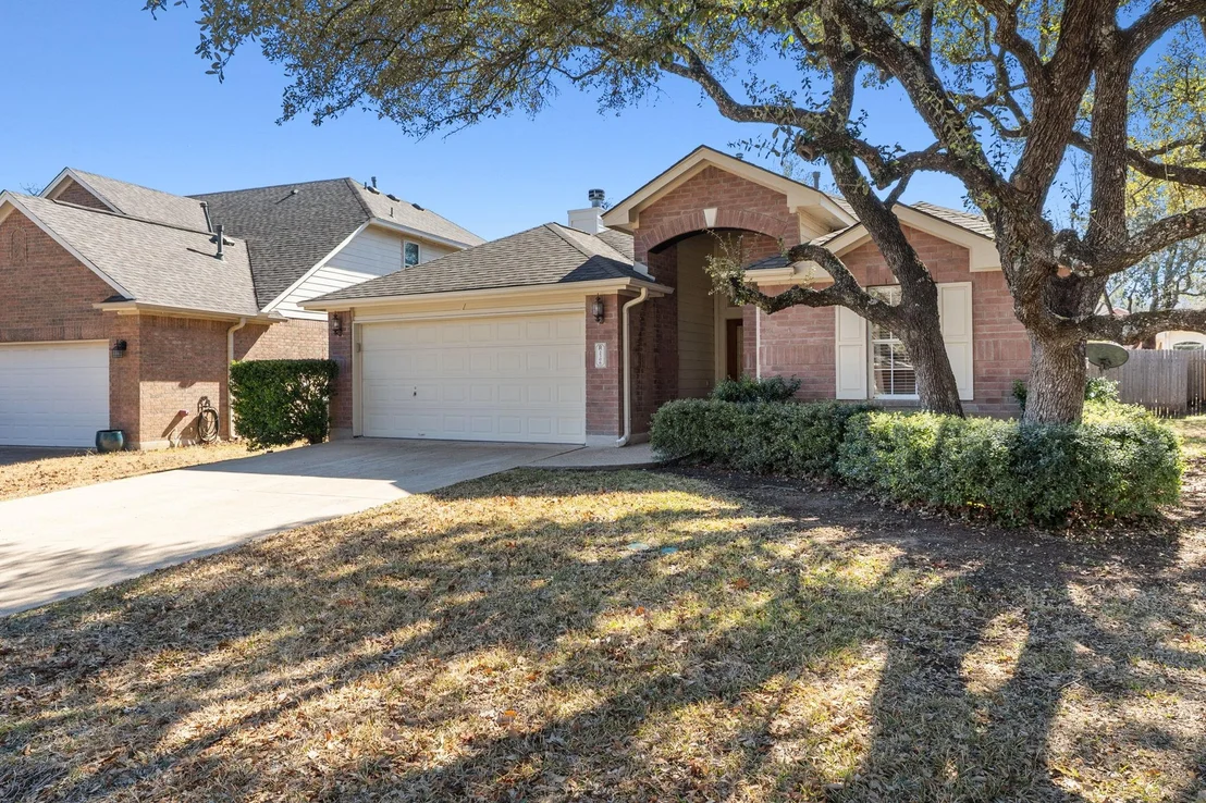 Photo of 2306 Clover Ridge DR
