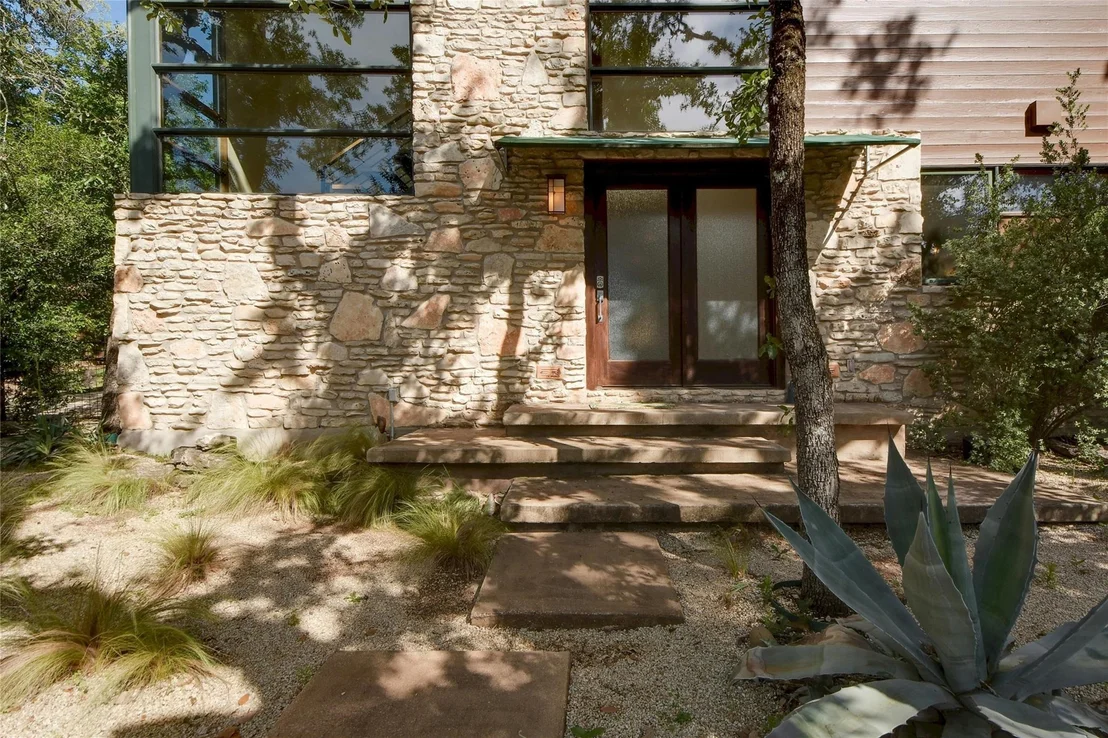 Photo of 312 Eanes School RD