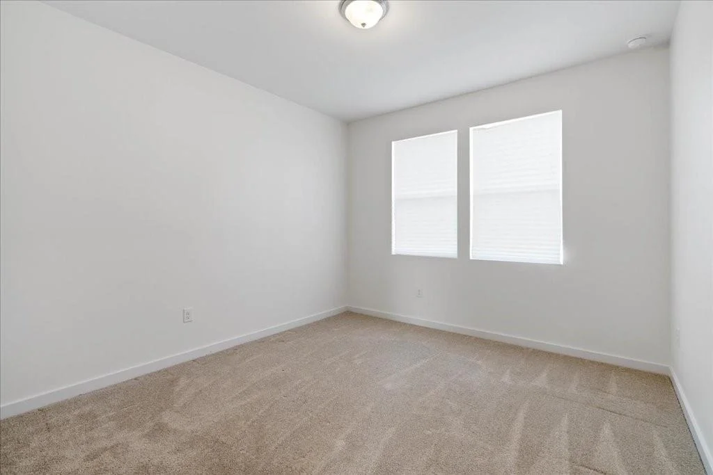 Photo of 15004 Forum Ave