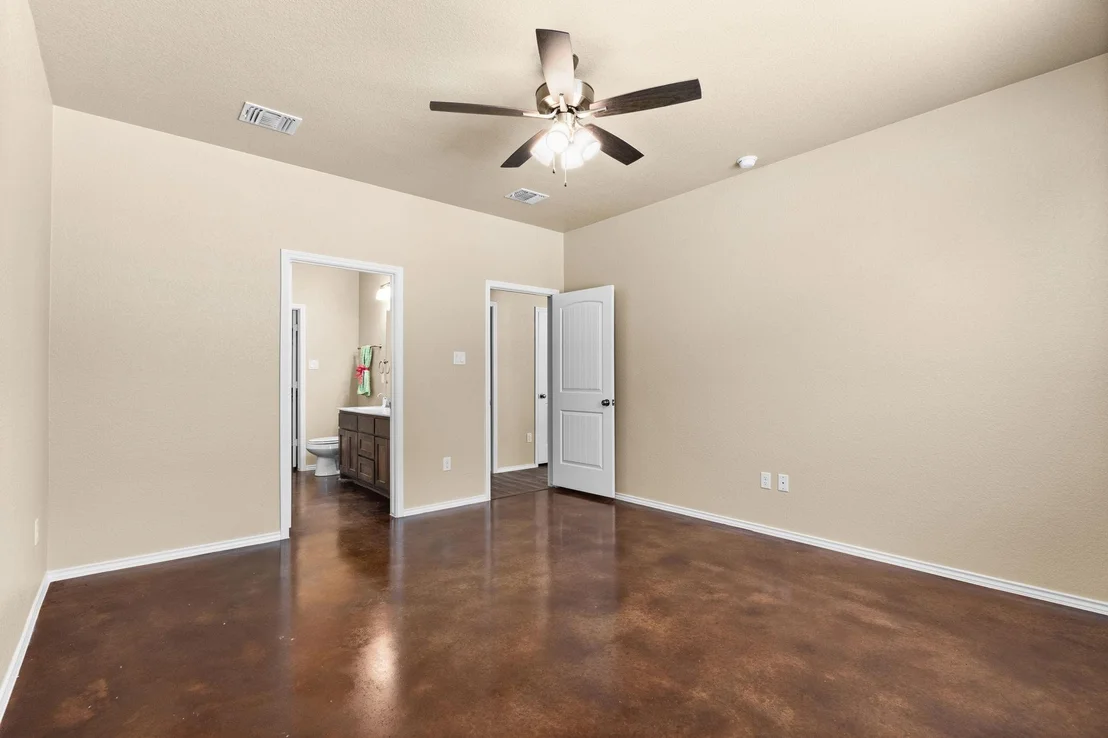 Photo of 1348 Lindsey DR