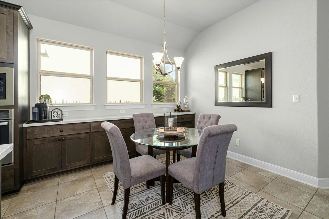 Photo of 401 Jacksdaw DR