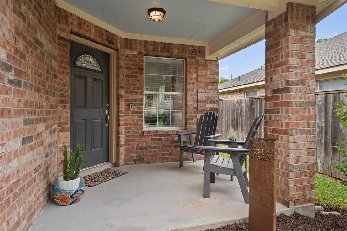Photo of 332 Hidden Brook LN