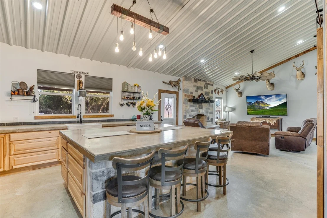 Photo of 5450 County Road 202