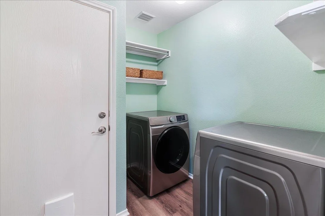 Photo of 15001 Lantern DR