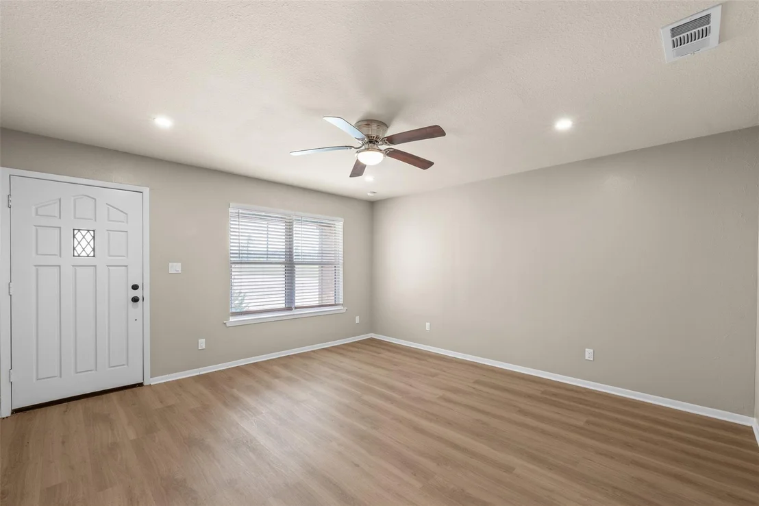 Photo of 6950 Stallion RD