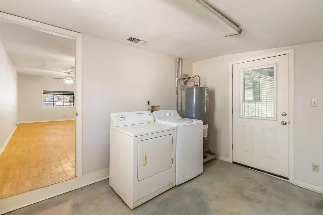 Photo of 757 N Main ST