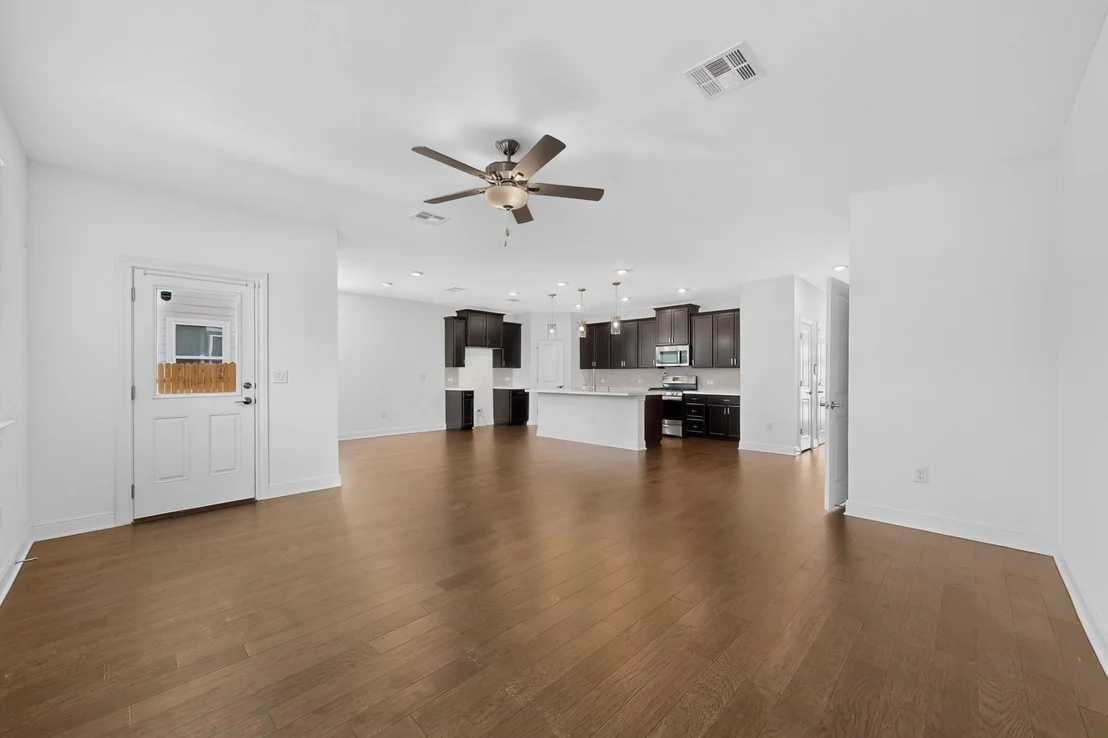 Photo of 13623 Long Island DR