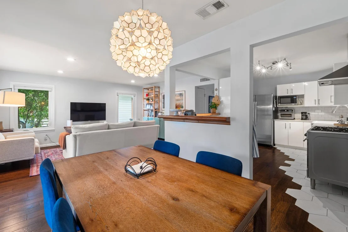 Photo of 1301 Ridgemont DR