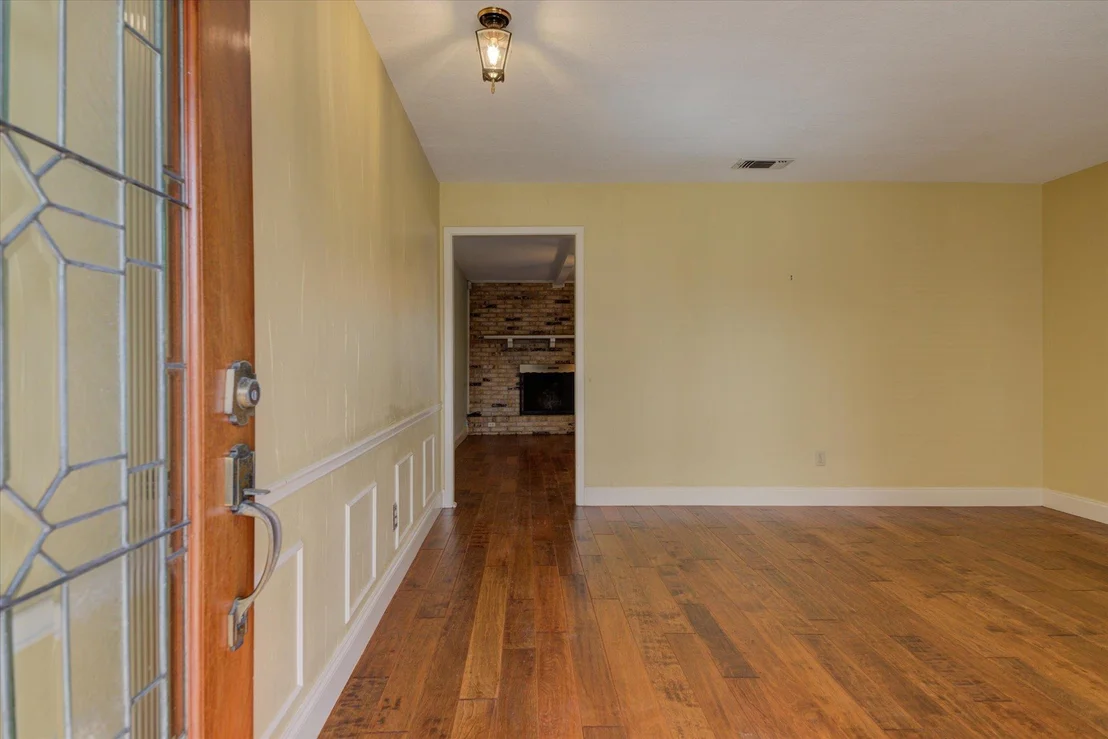 Photo of 1100 Colony North DR