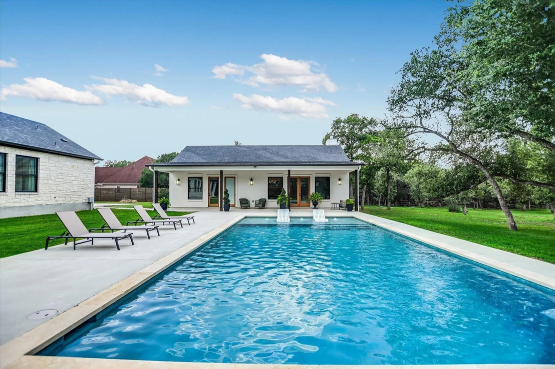 Photo of 400 Creekside DR