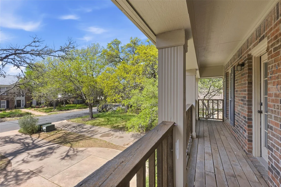Photo of 6310 Walebridge LN
