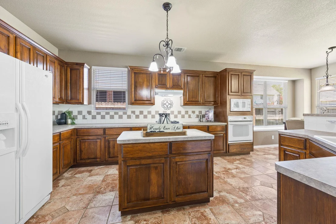 Photo of 709 Belmont DR