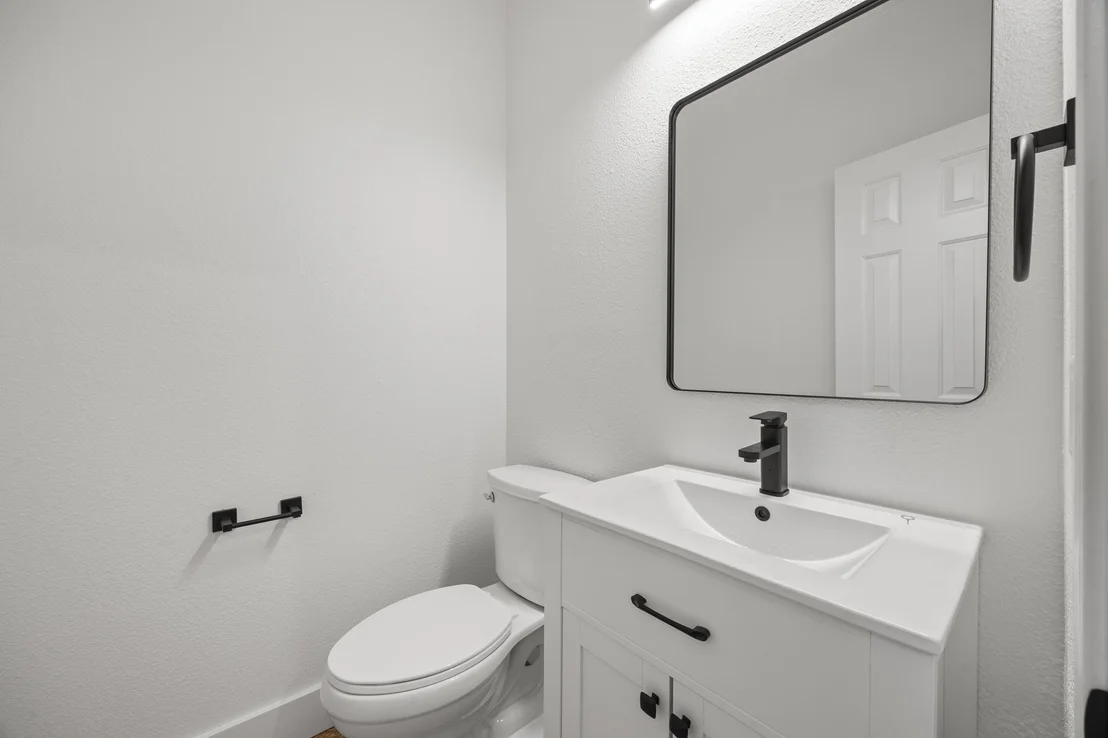 Photo of 1245 Lacey Oak LOOP