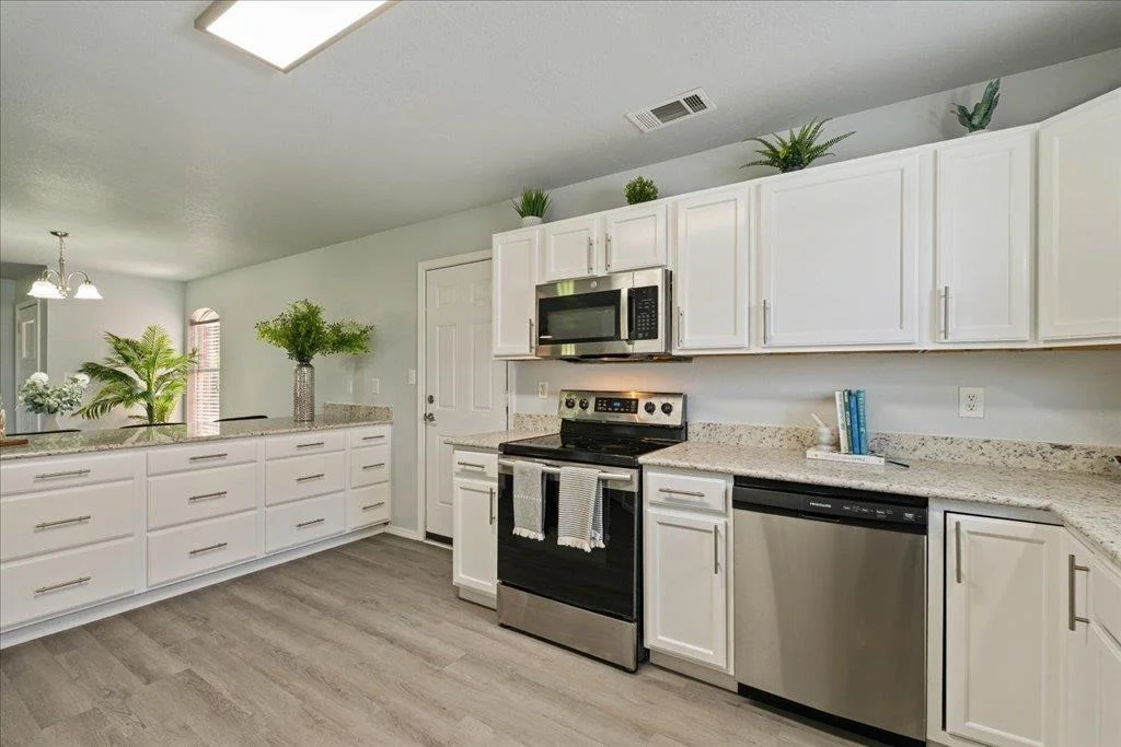 Photo of 772 Clearview CIR