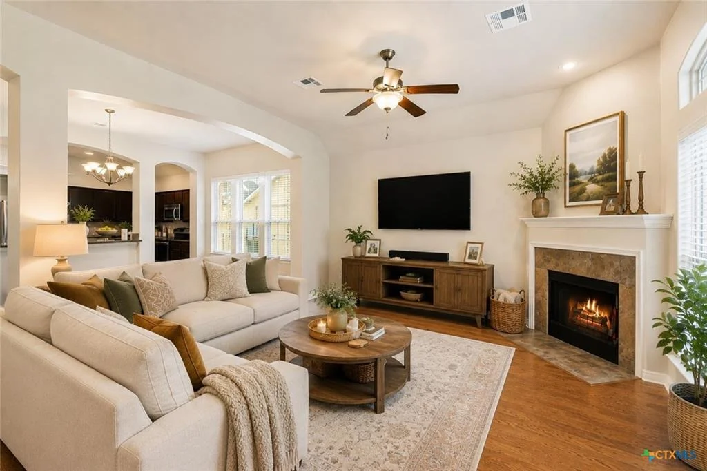 Photo of 6409 Louise LN