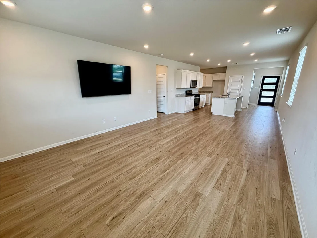 Photo of 305 Tolo DR