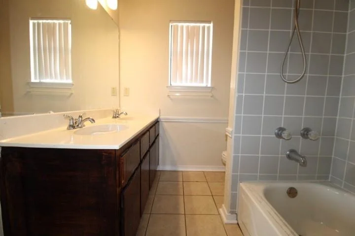 Photo of 304 Bronc DR