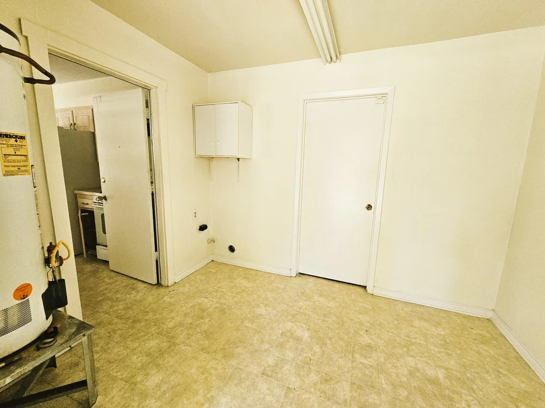 Photo of 305 Williams ST