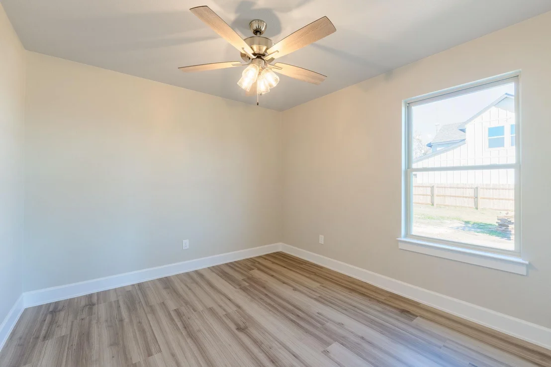 Photo of 2123 Blackhawk LOOP