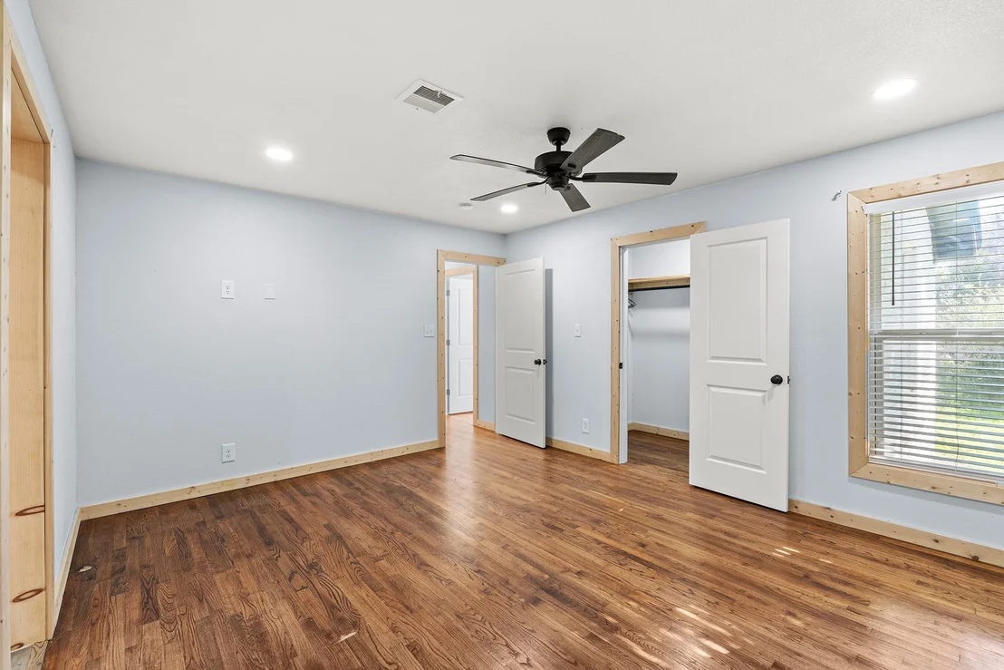 Photo of 420 W Oak