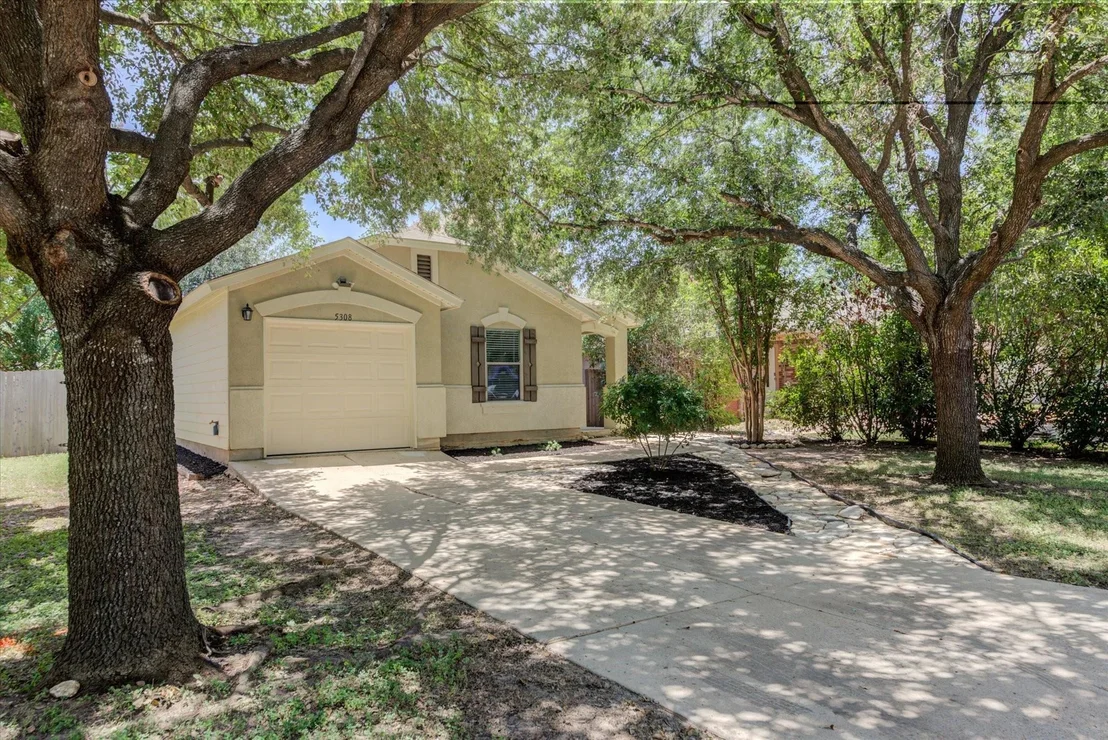 Photo of 5308 Apple Orchard LN