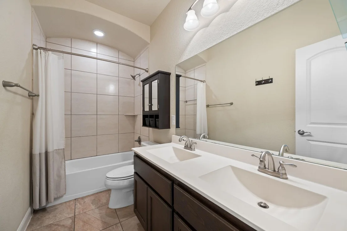 Photo of 14312 Tyburn TRL