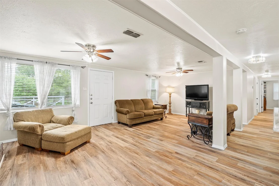 Photo of 51 Cliffside CIR